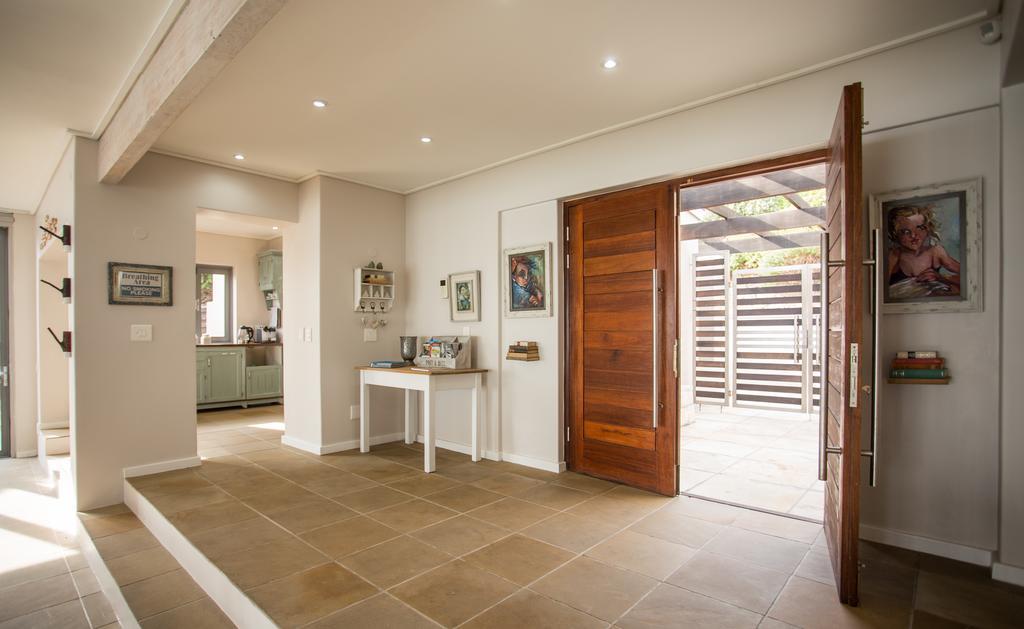 Villa Misty Cliffs Скарбъро Екстериор снимка