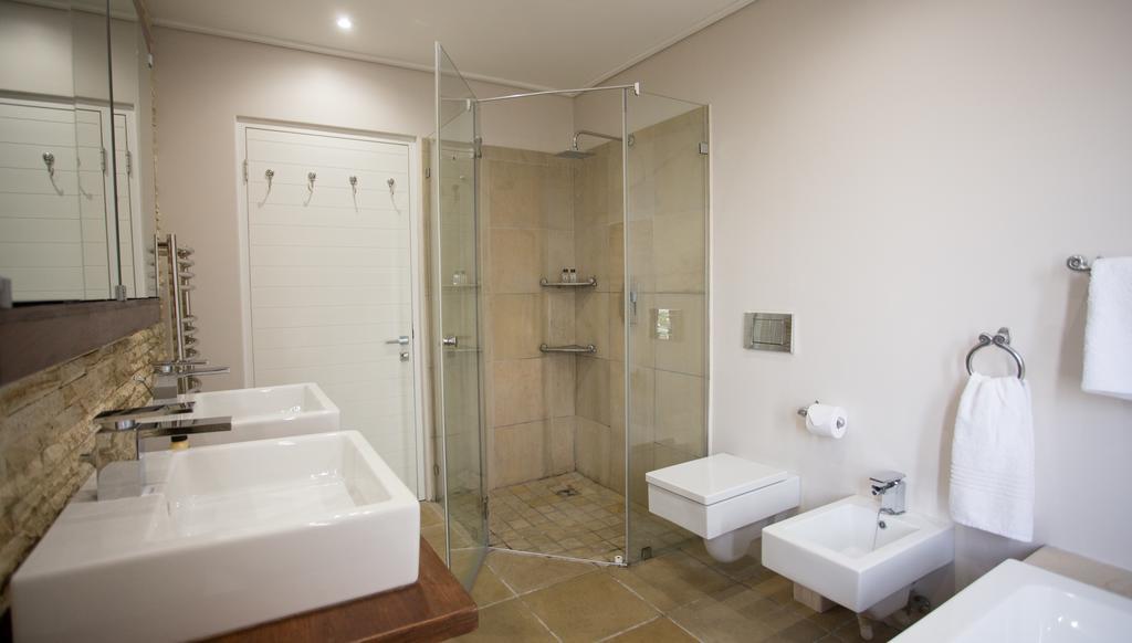Villa Misty Cliffs Скарбъро Екстериор снимка